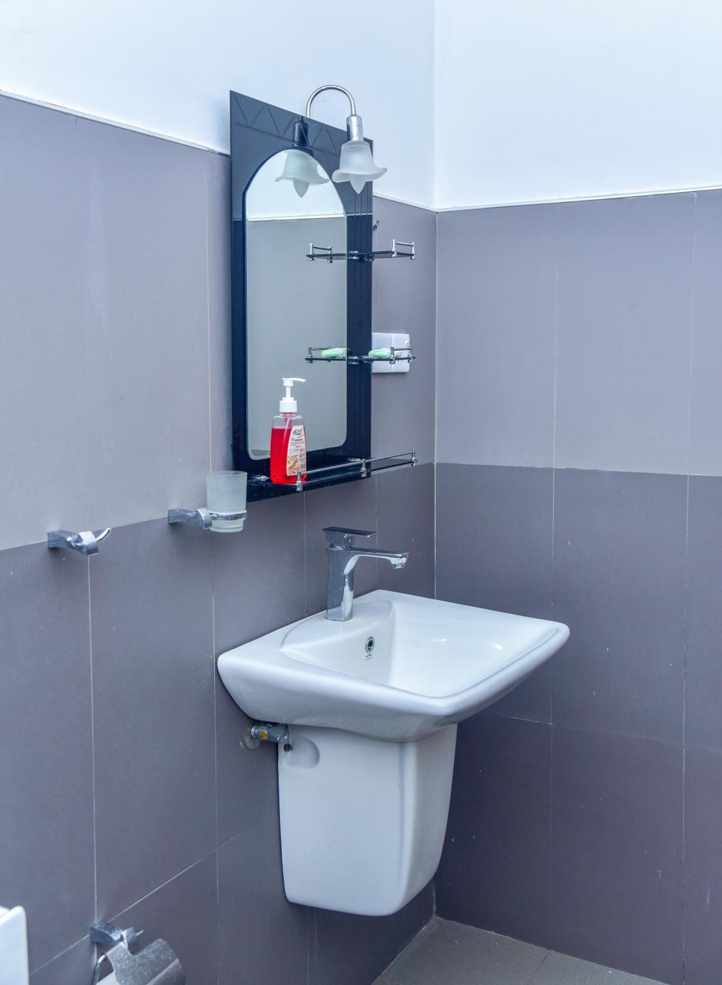Ella Nimal Nest Inn Екстериор снимка